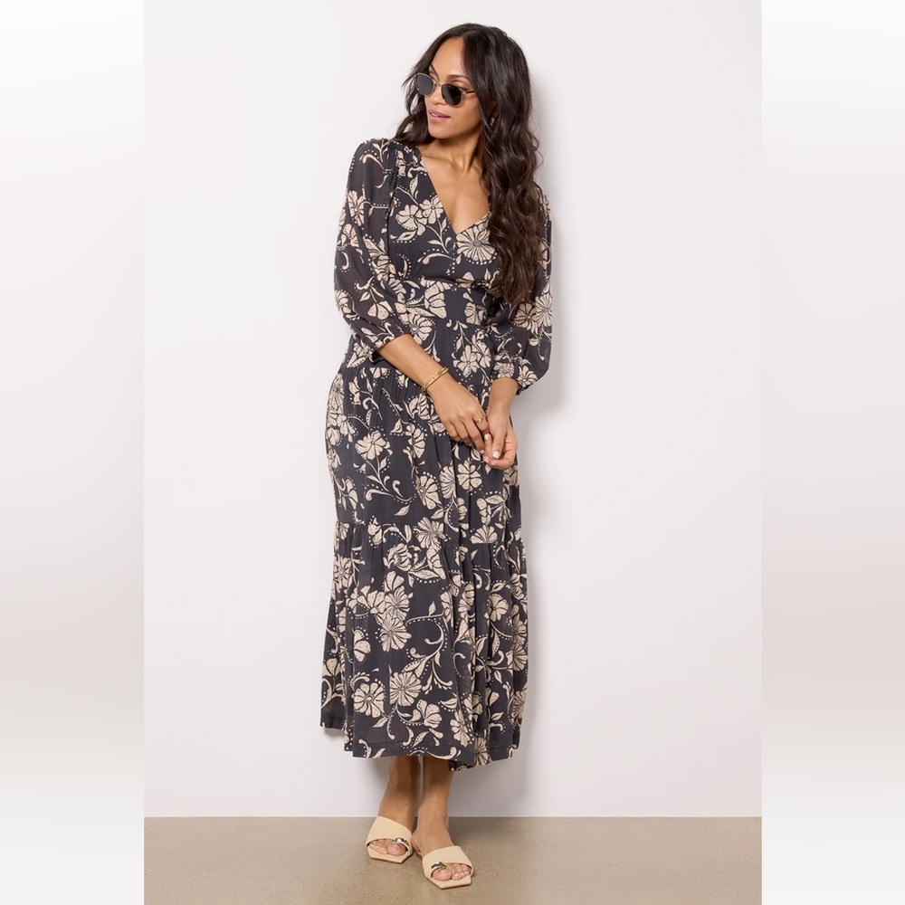 Brand new! Evereve dress perfect for summer!